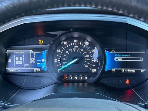 Certified 2022 Ford Edge Titanium image 51