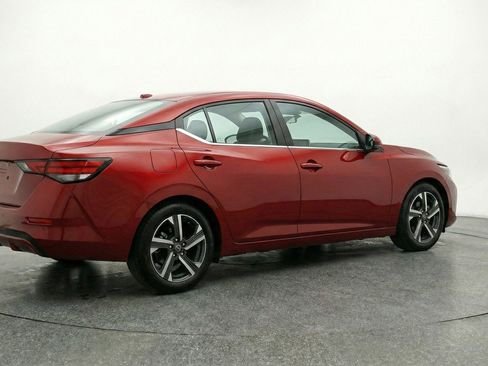 Used 2025 Nissan Sentra SV image 9