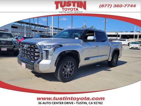 Used 2023 Toyota Tundra Platinum image 1