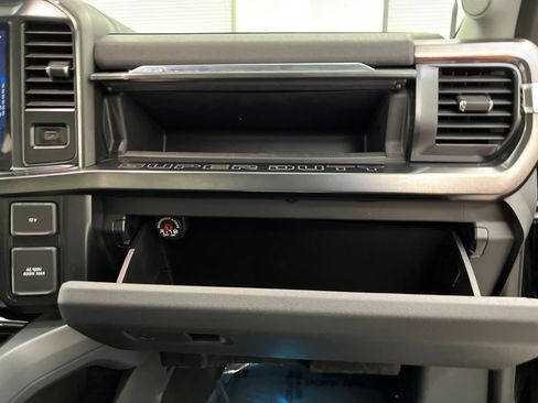 Used 2026 Ford F250 Lariat AWD/4WD image 32