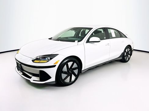 Used 2024 Hyundai Ioniq 6 SE image 3