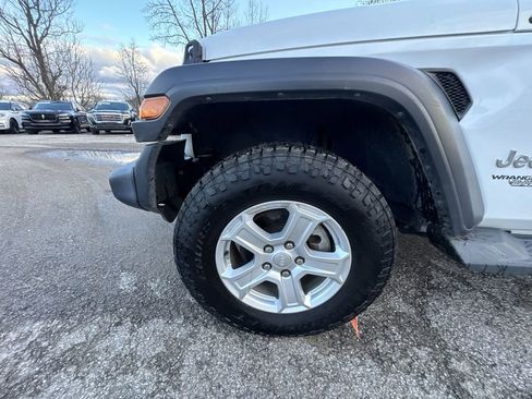 Used 2019 Jeep Wrangler Unlimited Sport S AWD/4WD image 10
