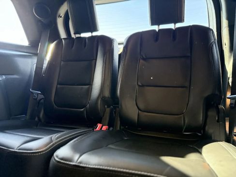 Used 2018 Ford Explorer Limited w/ Equipment Group 301A image 17