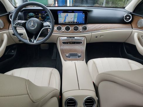Used 2021 Mercedes-Benz E 350 4MATIC Sedan w/ Premium Package image 17