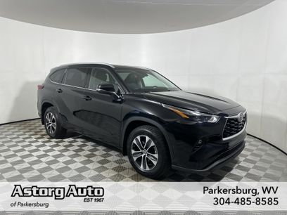 Used 2022 Toyota Highlander XLE