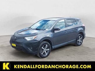 Used 2018 Toyota RAV4 XLE FWD video 1