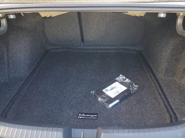 Certified 2024 Volkswagen Jetta SE w/ Panoramic Sunroof Package FWD image 15