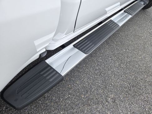 Used 2021 GMC Sierra 1500 SLT w/ SLT Convenience Package image 23