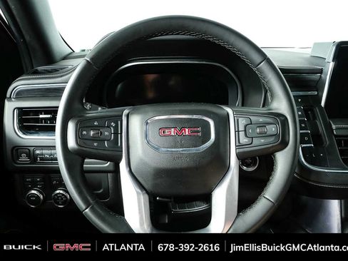Used 2023 GMC Yukon XL SLT AWD/4WD image 20