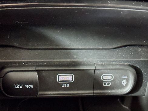 Used 2025 Kia Telluride S image 26