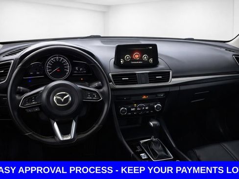 Used 2018 MAZDA MAZDA3 Touring FWD image 12