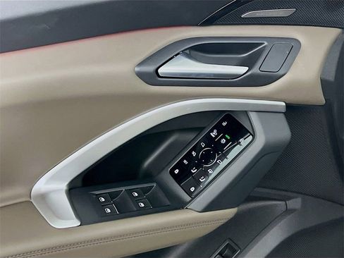 New 2025 Audi Q5 2.0T Premium Plus image 18