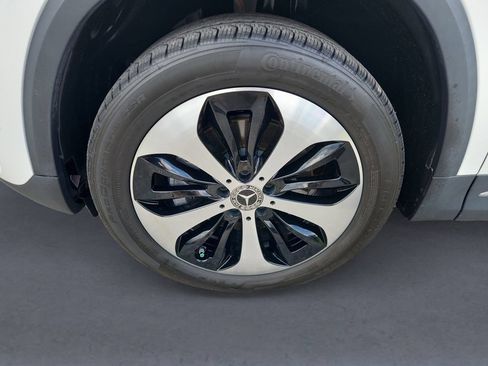 Certified 2026 Mercedes-Benz GLA 250 4MATIC image 8