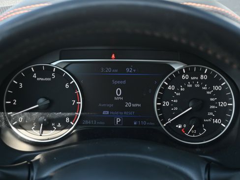 Used 2022 Nissan Altima 2.5 SR FWD image 13