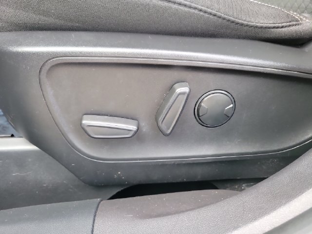 Certified 2023 Ford Escape Active AWD/4WD image 20