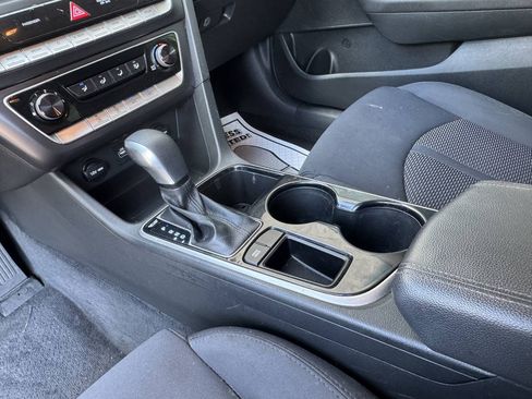 Used 2018 Hyundai Sonata SE w/ Cargo Package FWD image 23
