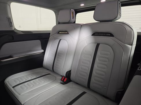 Used 2024 Rivian R1S Adventure AWD/4WD image 22