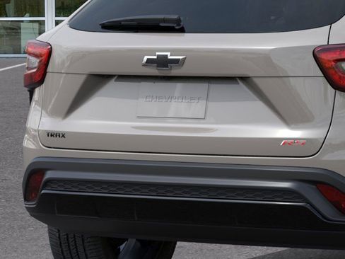 New 2026 Chevrolet Trax RS FWD image 17