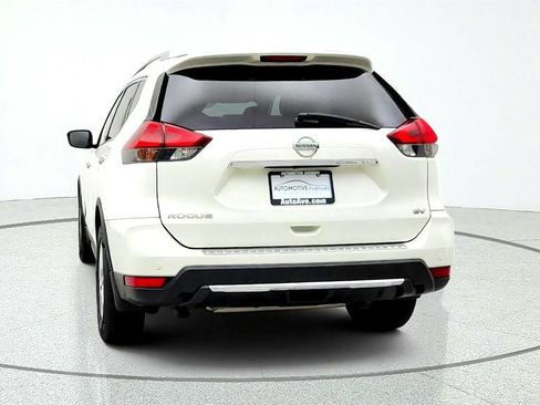 Used 2019 Nissan Rogue SV FWD image 6
