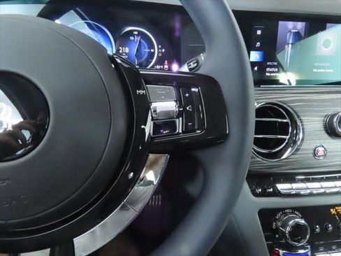 New 2026 Rolls-Royce Spectre image 12