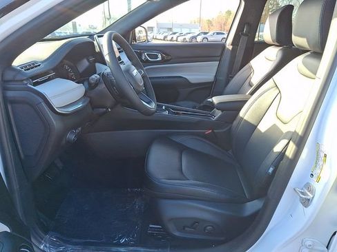 New 2026 Jeep Compass Limited AWD/4WD image 11