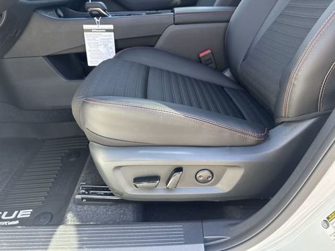 New 2026 Nissan Rogue SV image 28