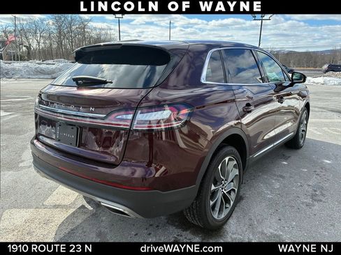 Certified 2023 Lincoln Nautilus Reserve AWD/4WD image 8