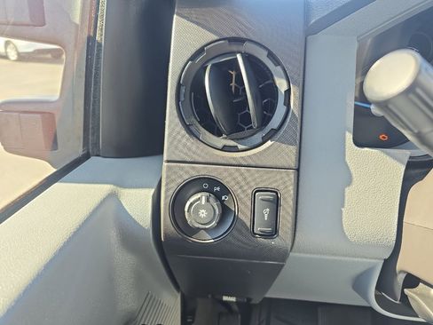 Used 2013 Ford F250 XL RWD image 21