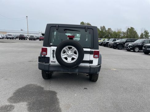 Used 2016 Jeep Wrangler Unlimited Sport image 6