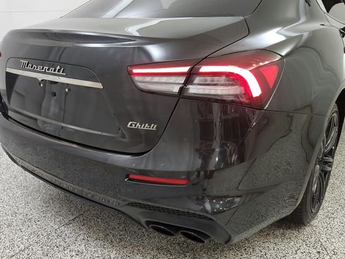 Used 2023 Maserati Ghibli Modena RWD image 31