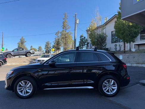 Used 2022 Audi Q5 2.0T Premium image 3