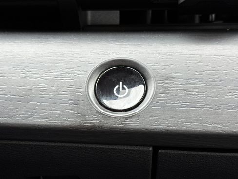 Used 2024 Nissan Ariya FWD image 26