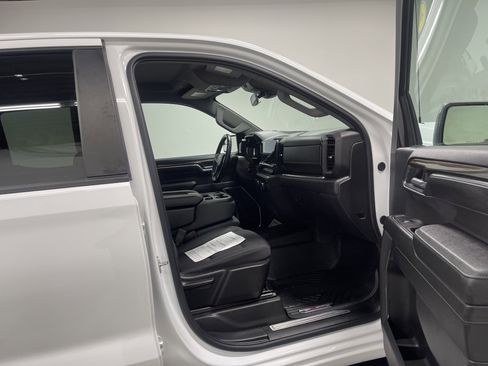 Used 2024 Chevrolet Silverado 1500 LT w/ Z71 Off-Road Package image 25