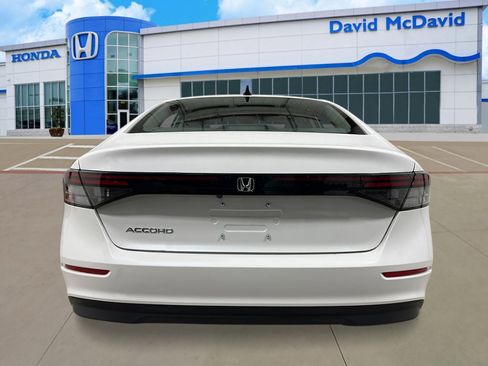 New 2025 Honda Accord SE image 5