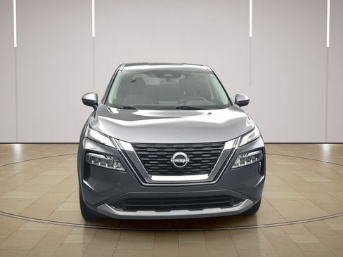 Certified 2022 Nissan Rogue SV AWD/4WD image 2