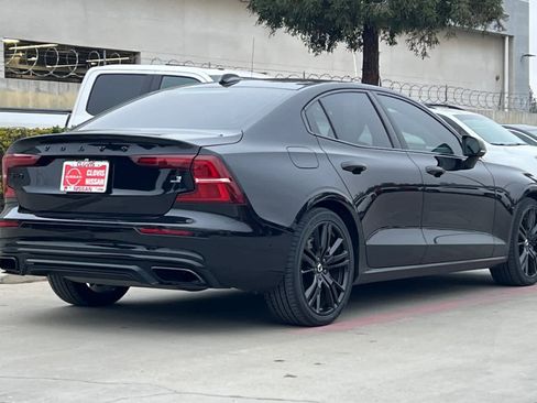 Used 2022 Volvo S60 T8 R-Design w/ Advanced Package image 3