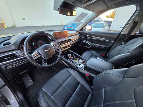 Used 2022 Kia Telluride EX w/ EX Premium Package image 14