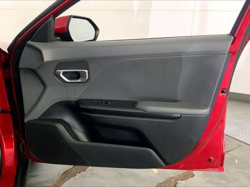 Used 2025 Kia K4 FWD image 25