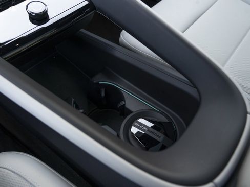 Used 2025 Porsche Macan 4S Electric image 27