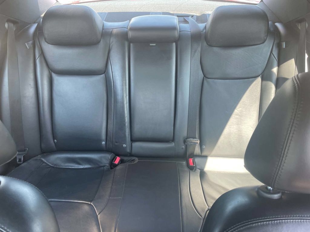 Used 2012 Chrysler 300 Limited RWD image 21