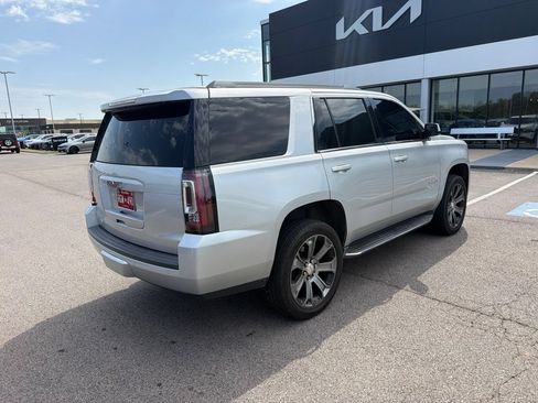 Used 2017 GMC Yukon SLE w/ Convenience Package RWD image 6
