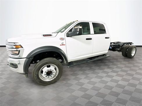 New 2026 RAM 5500 Tradesman w/ Chrome Appearance Group image 22