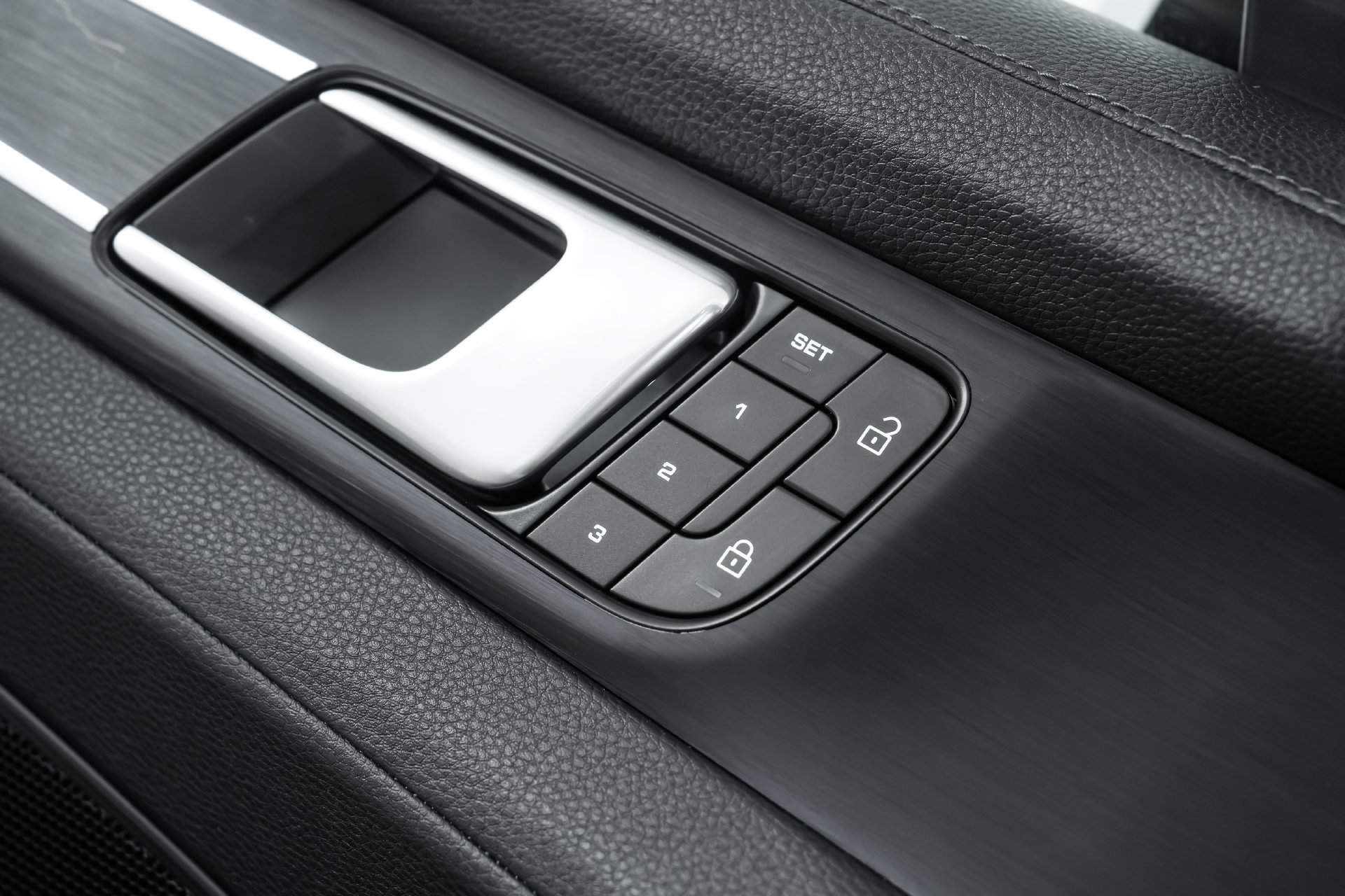 Used 2023 Porsche Panamera Platinum Edition RWD image 93