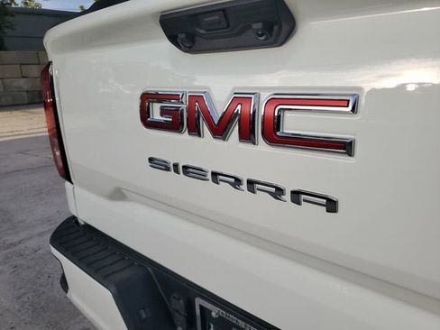 New 2026 GMC Sierra 1500 Elevation image 8