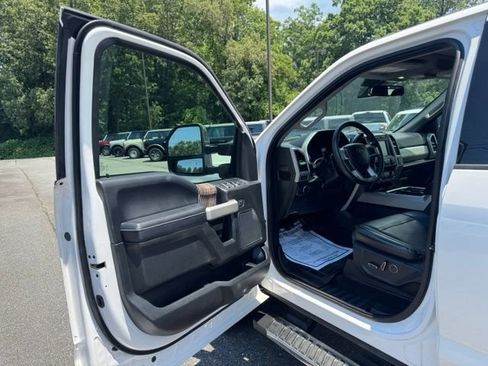 Used 2019 Ford F350 Lariat w/ Lariat Ultimate Package AWD/4WD image 11