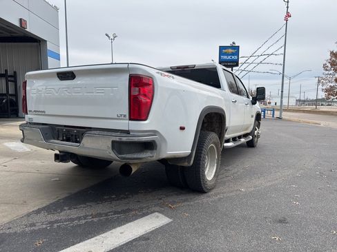 Used 2020 Chevrolet Silverado 3500 LTZ w/ LTZ Texas Edition image 4