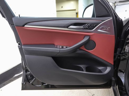 Certified 2023 BMW X3 xDrive30i w/ Premium Package image 9