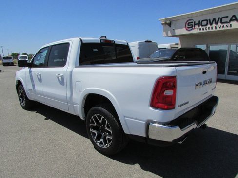 Used 2025 RAM 1500 Laramie AWD/4WD image 11
