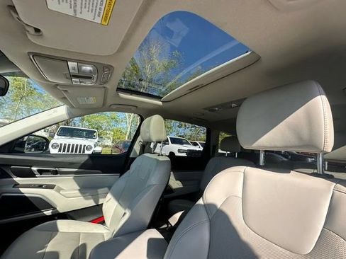 Used 2021 Kia Telluride S AWD/4WD image 25