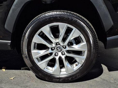 Certified 2024 Toyota RAV4 XLE Premium FWD image 4